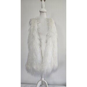 Kendall & Kylie Faux Fur Vest NWT Wool Shag White Size Medium Pac Sun Jacket New